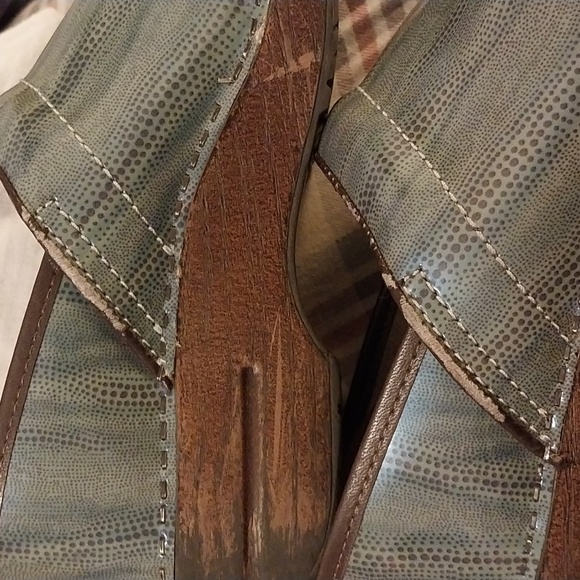 Dansko Nursing Shoes - Picture 5 of 6